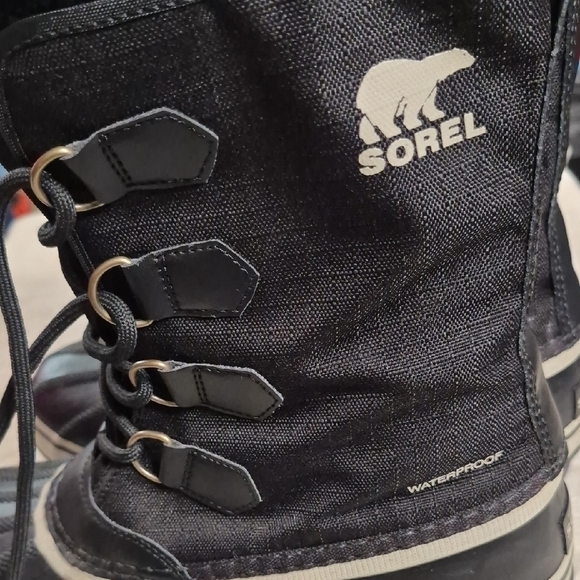 Sorel Black and Cream Rubber Back-Panel Winter Boots Size 10 main image 9